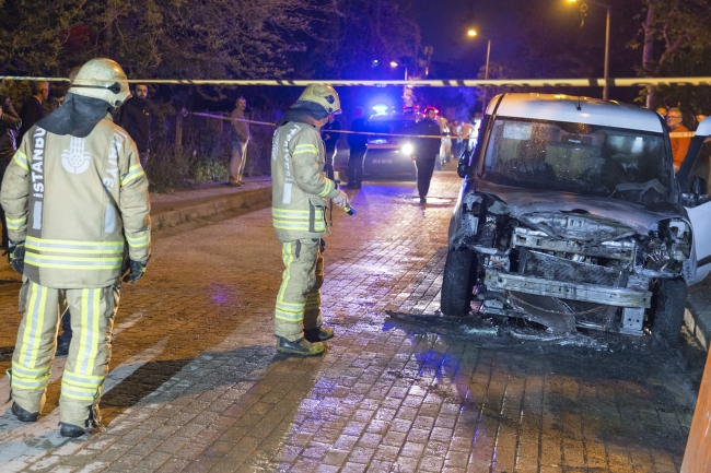 Çöp konteynerinden sıçrayan alevler otomobili küle çevirdi